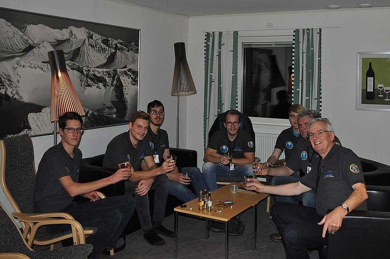 Teamfeier in Esrange nach dem erfolgreichen Flug
